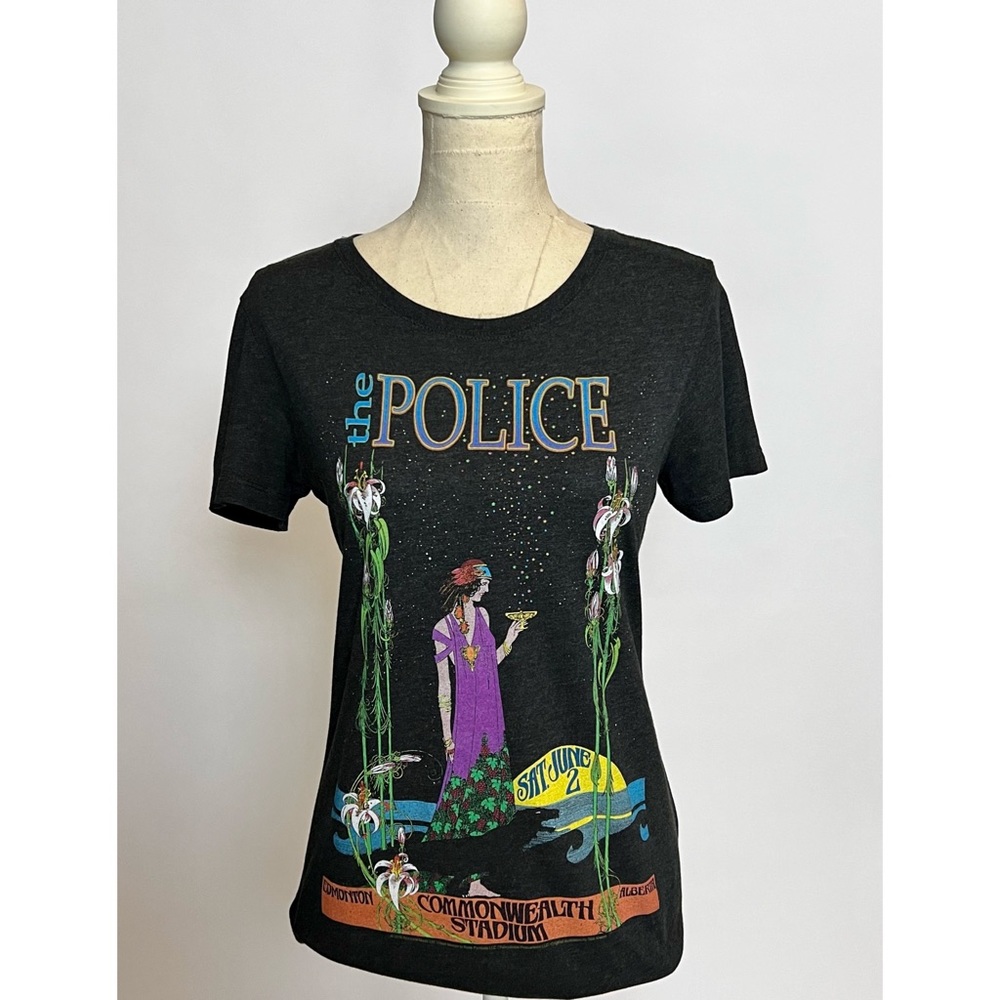 Urban Outfitters Gray Art Nouveau Police Band Graphic Tee Sz M